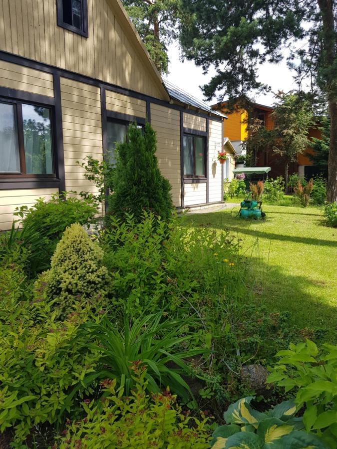 Sunnyhouse Apartment Jūrkalne Exterior foto